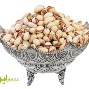 پسته احمدآقایی خام